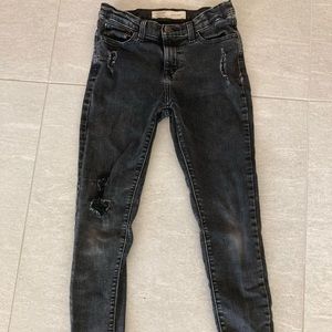 Levi’s skinny distressed jeans in black, girls size 14